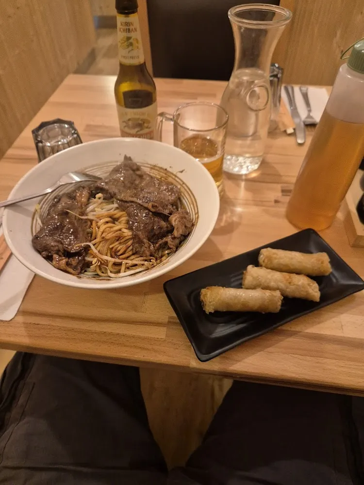 Ramen Sautées Bœuf Et Nems